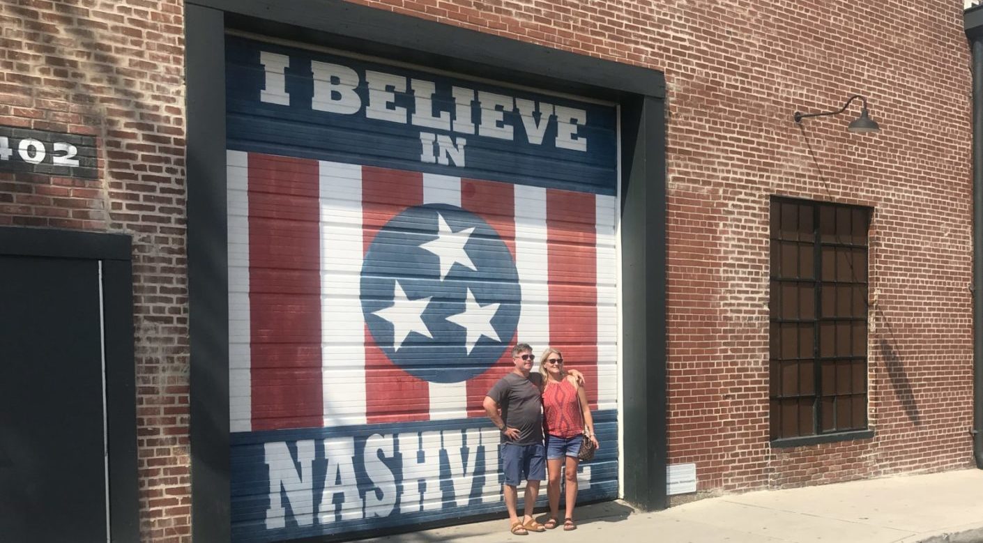 Couple in Nashville on Mural Tour with Mint Julep Experiences